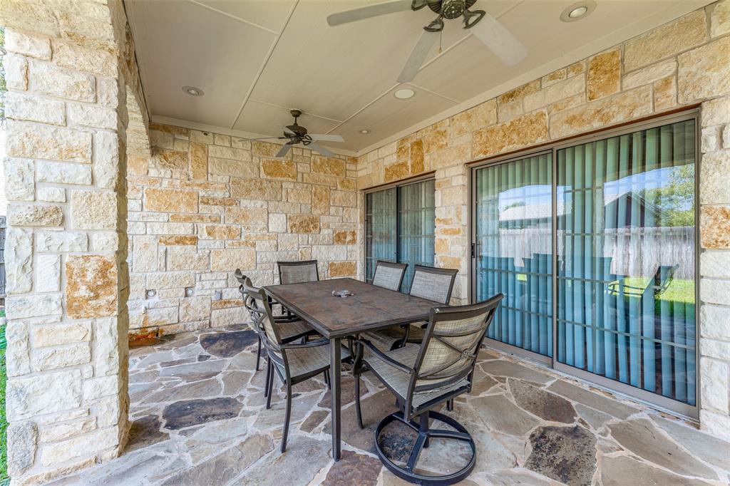 Granbury, Texas, 76048, United States, 4 Bedrooms Bedrooms, ,3 BathroomsBathrooms,Residential,For Sale,1978799