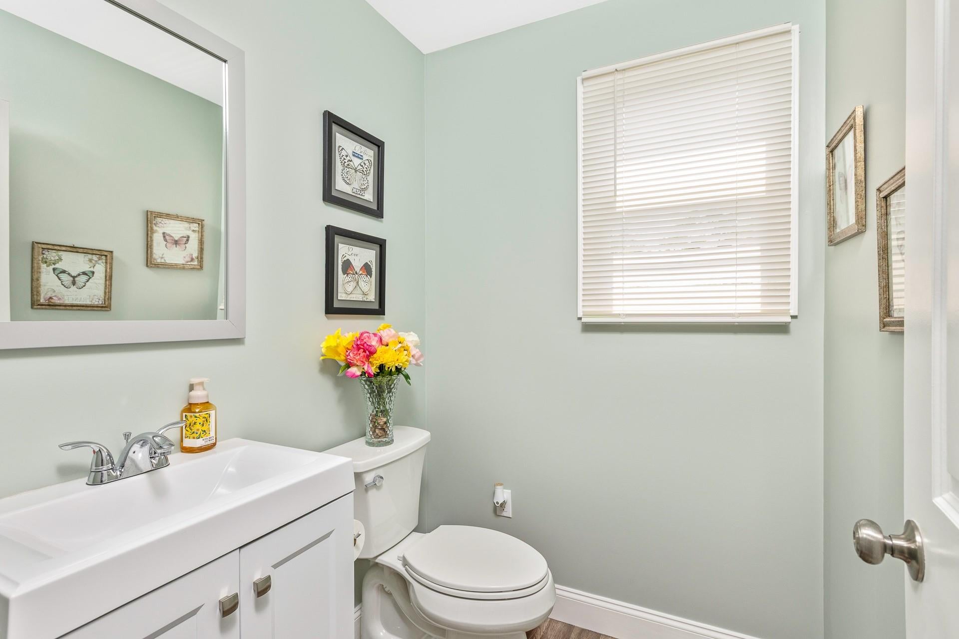 Shirley, New York, 11967, United States, 3 Bedrooms Bedrooms, ,2 BathroomsBathrooms,Residential,For Sale,1761697