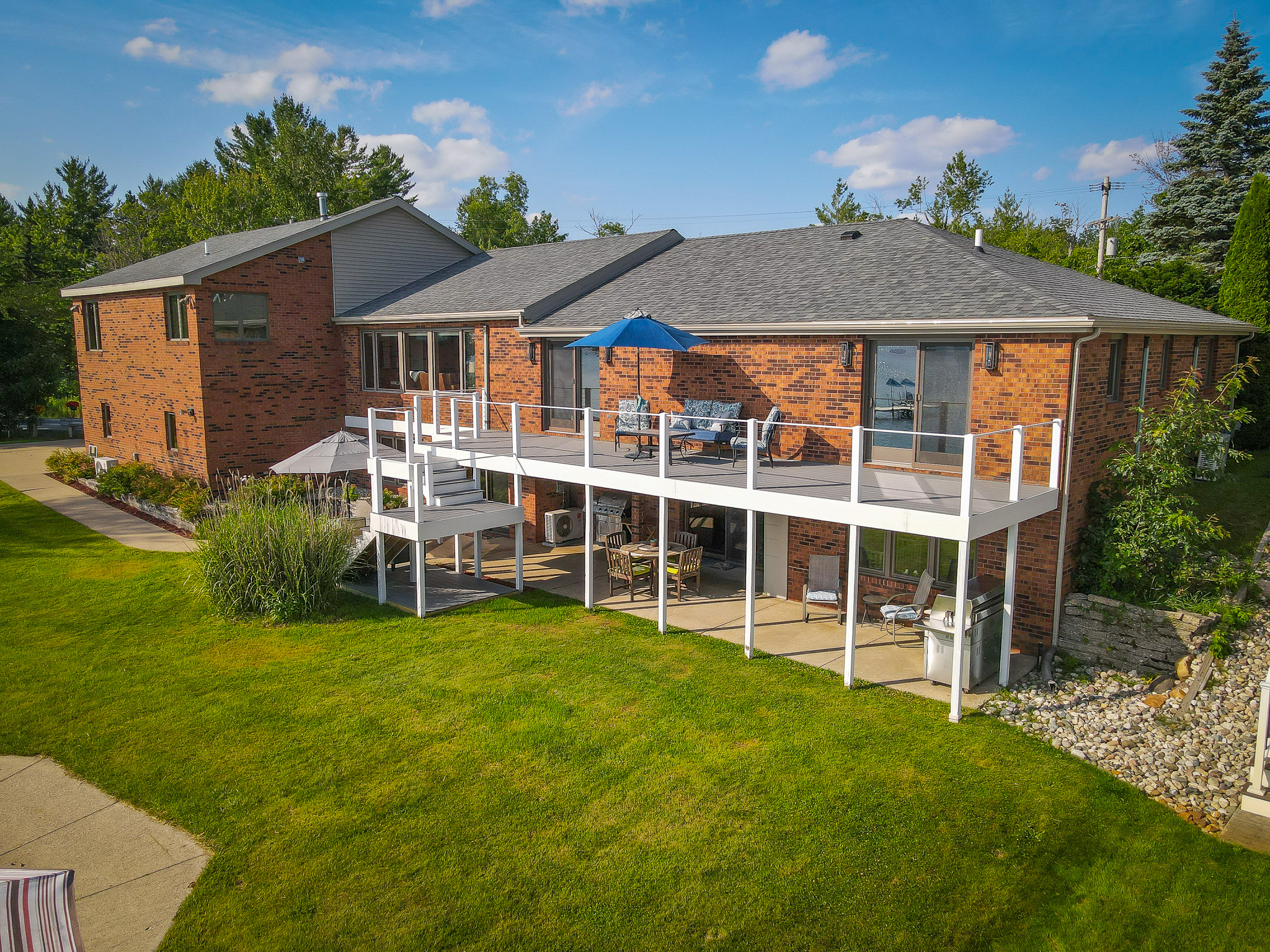 Cadillac, Michigan, 49601, United States, 5 Bedrooms Bedrooms, ,4 BathroomsBathrooms,Residential,For Sale,1905816