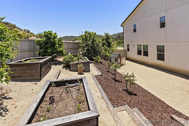 Escondido, California, 92029, United States, 5 Bedrooms Bedrooms, ,5 BathroomsBathrooms,Residential,For Sale,2029971