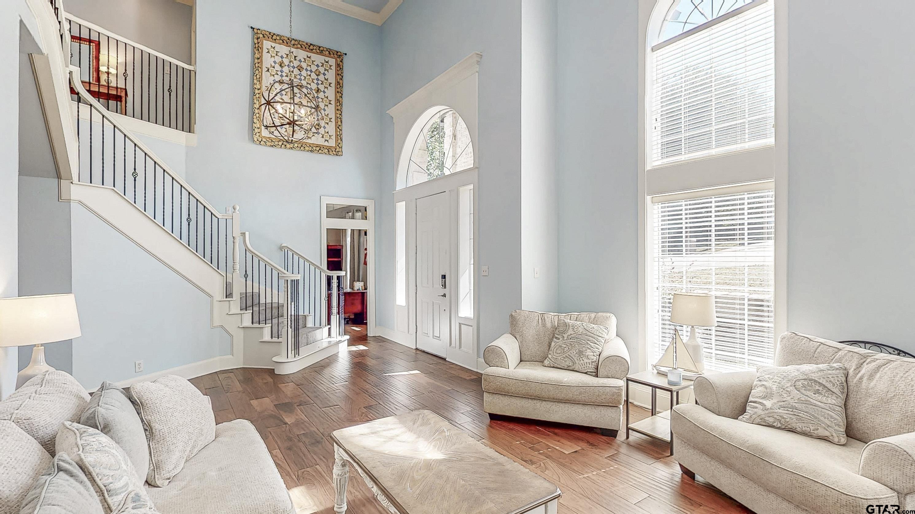 Tyler, Texas, 75703, United States, 5 Bedrooms Bedrooms, ,5 BathroomsBathrooms,Residential,For Sale,1901278