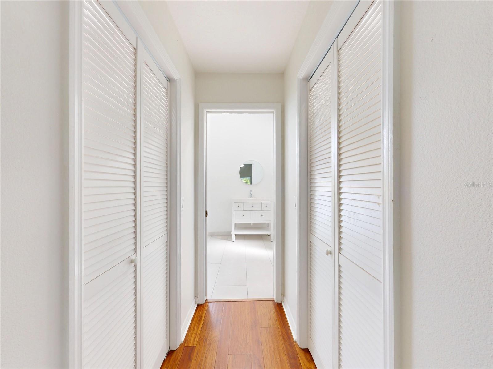 OCALA, Florida, 34482, United States, 4 Bedrooms Bedrooms, ,2 BathroomsBathrooms,Residential,For Sale,1991110