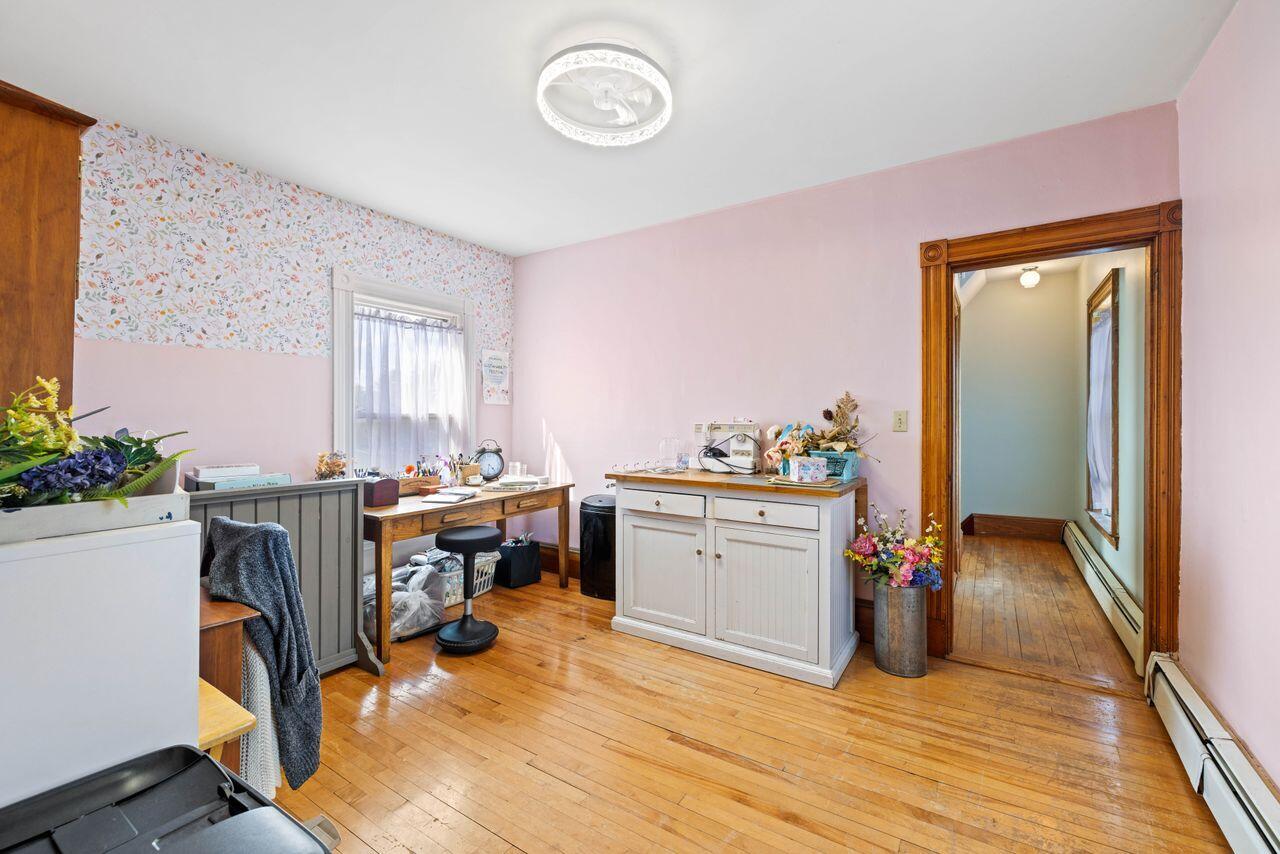 Standish, Maine, 04091, United States, ,3 BathroomsBathrooms,Residential,For Sale,1925622