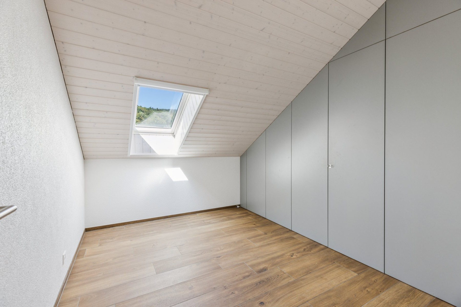 Elegant apartment with a mezzanine and exceptional panoramic views of the lake a - 物件實景