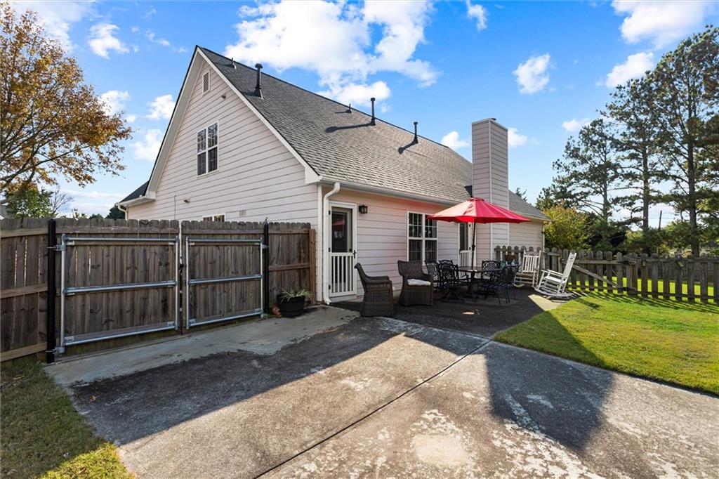 Dacula, Georgia, 30019, United States, 5 Bedrooms Bedrooms, ,4 BathroomsBathrooms,Residential,For Sale,1990423