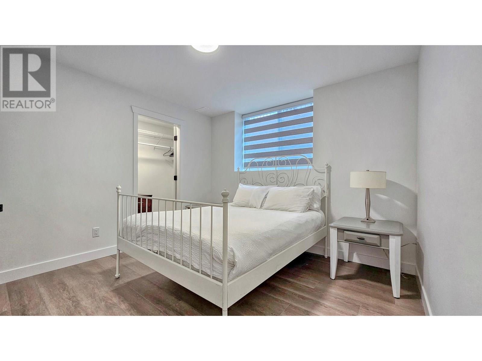 KELOWNA, British Columbia, V1Z 3R8, CA, 3 Bedrooms Bedrooms, ,2 BathroomsBathrooms,Residential,For Sale,1897837