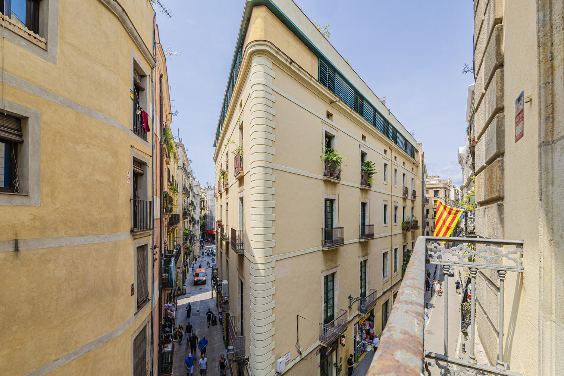 Large apartment with its own style in the oldest part of Barcelona - 物件實景