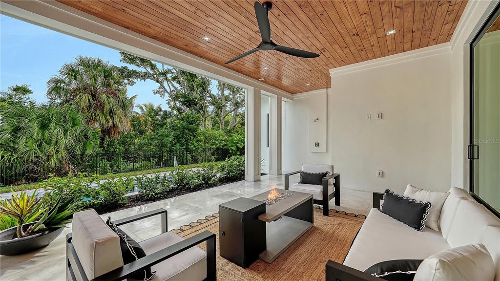 Sarasota, Florida, 34242, United States, 4 Bedrooms Bedrooms, ,6 BathroomsBathrooms,Residential,For Sale,2003081