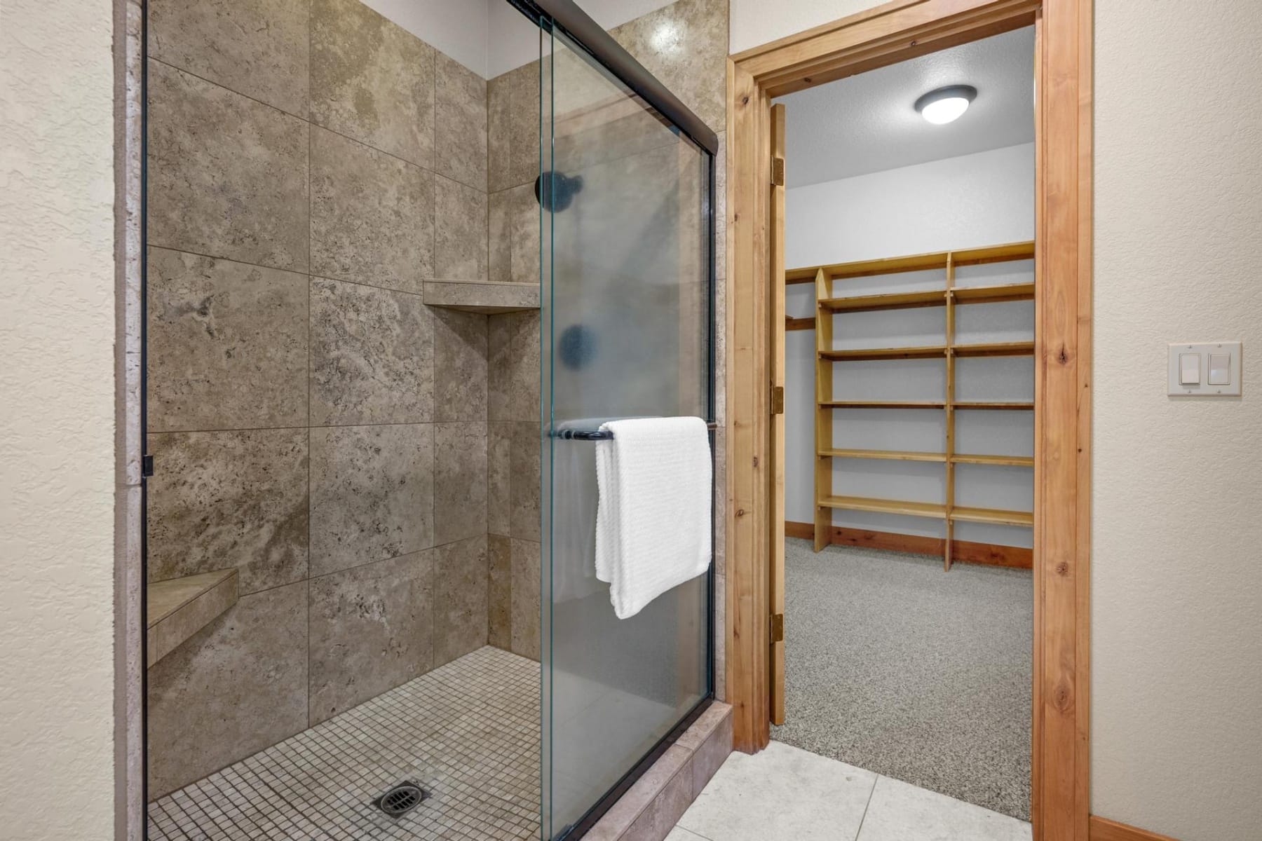  27200 S BARLOW RD Canby, OR 97013 - 物件實景