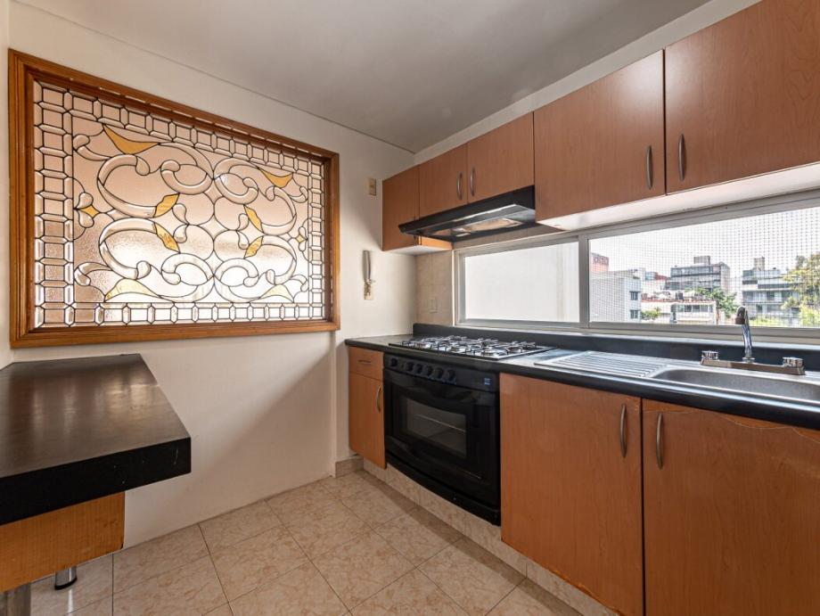 Rio Panuco, Cuauhtémoc, Ciudad de México, 06500, Mexico, 2 Bedrooms Bedrooms, ,2 BathroomsBathrooms,Residential,For Sale,Rio Panuco,1676779