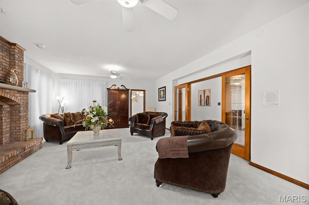 Shiloh, Illinois, 62221, United States, 5 Bedrooms Bedrooms, ,6 BathroomsBathrooms,Residential,For Sale,1890091