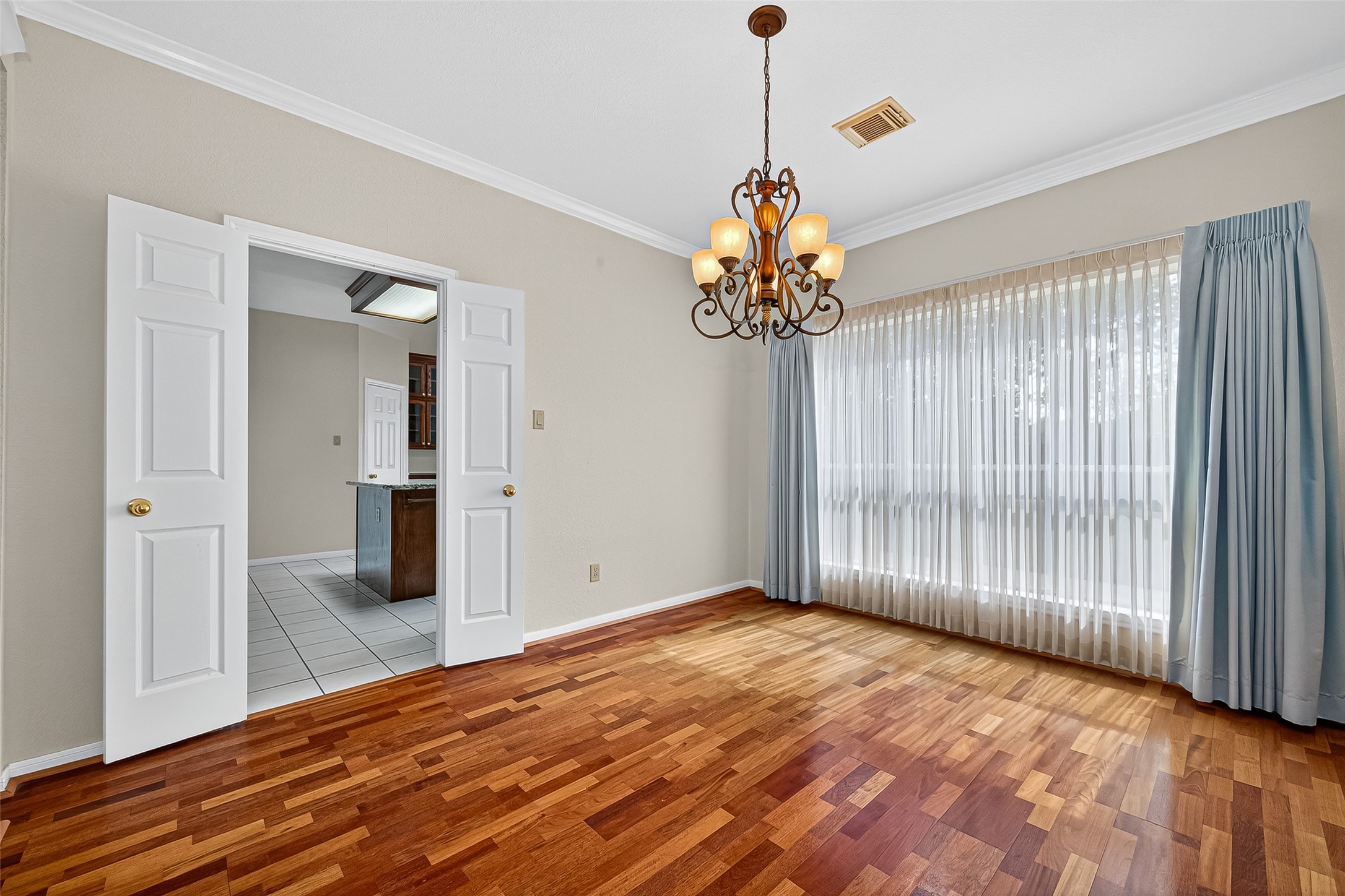 Sugar Land, Texas, 77478, United States, 5 Bedrooms Bedrooms, ,4 BathroomsBathrooms,Residential,For Sale,1971376