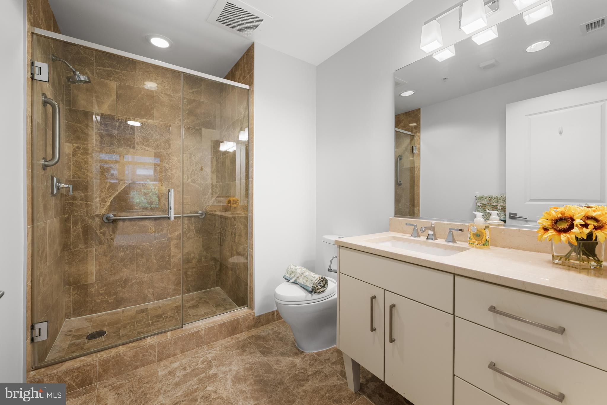 Bethesda, Maryland, 20815, United States, 2 Bedrooms Bedrooms, ,Residential,For Sale,1920331