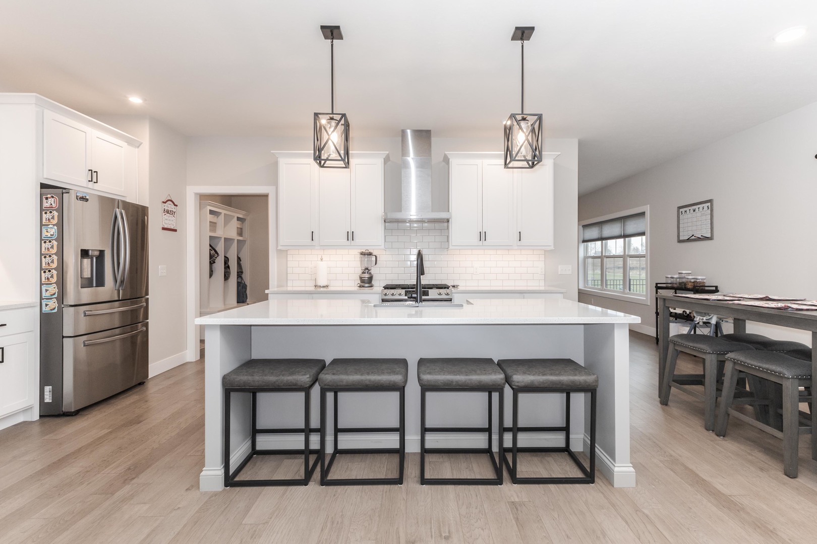 Bloomington, Illinois, 61705, United States, 4 Bedrooms Bedrooms, ,4 BathroomsBathrooms,Residential,For Sale,1996061