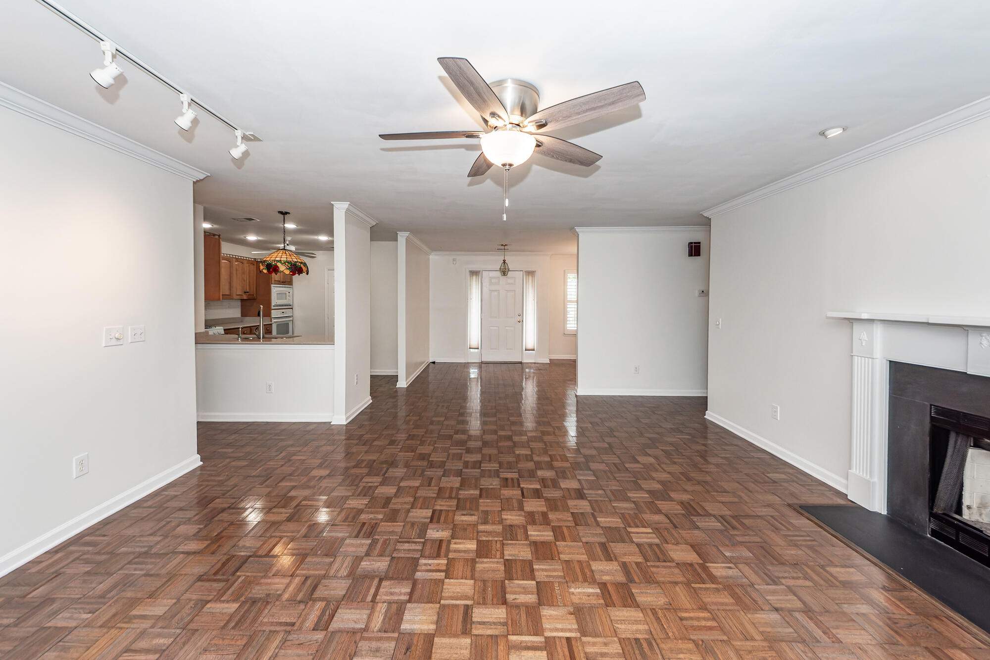 Mount Pleasant, South Carolina, 29466, United States, 3 Bedrooms Bedrooms, ,2 BathroomsBathrooms,Residential,For Sale,1743207