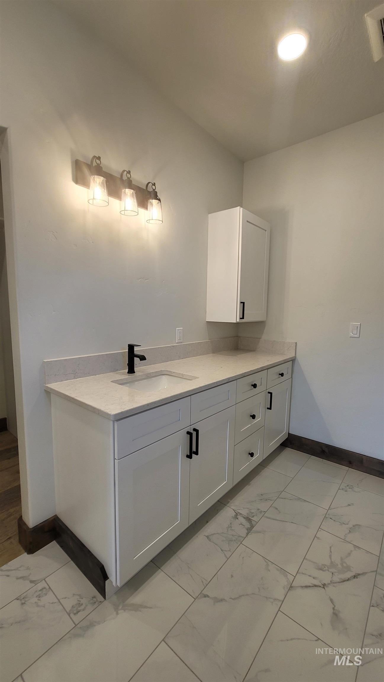 Council, Idaho, 83612, United States, 3 Bedrooms Bedrooms, ,3 BathroomsBathrooms,Residential,For Sale,1845652