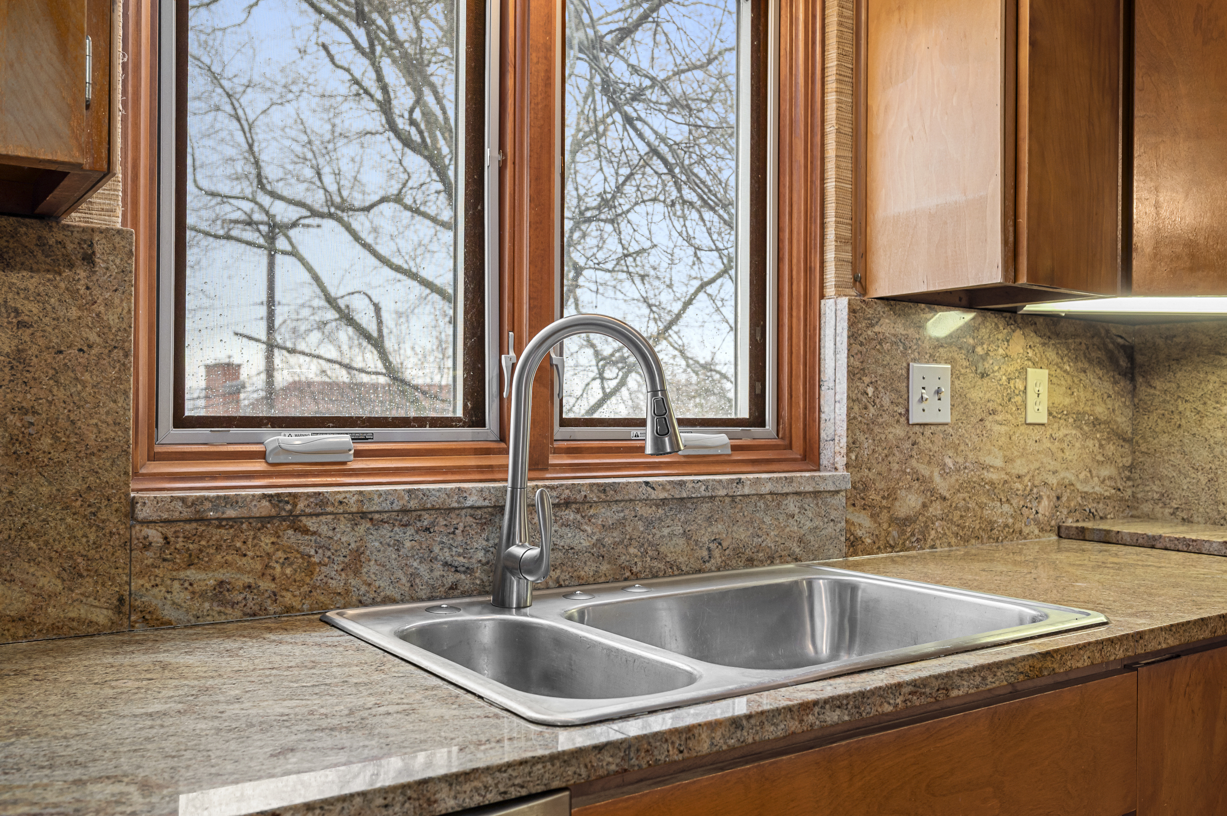  25 Carleton Drive, Pittsburgh, PA 15243 - 物件實景