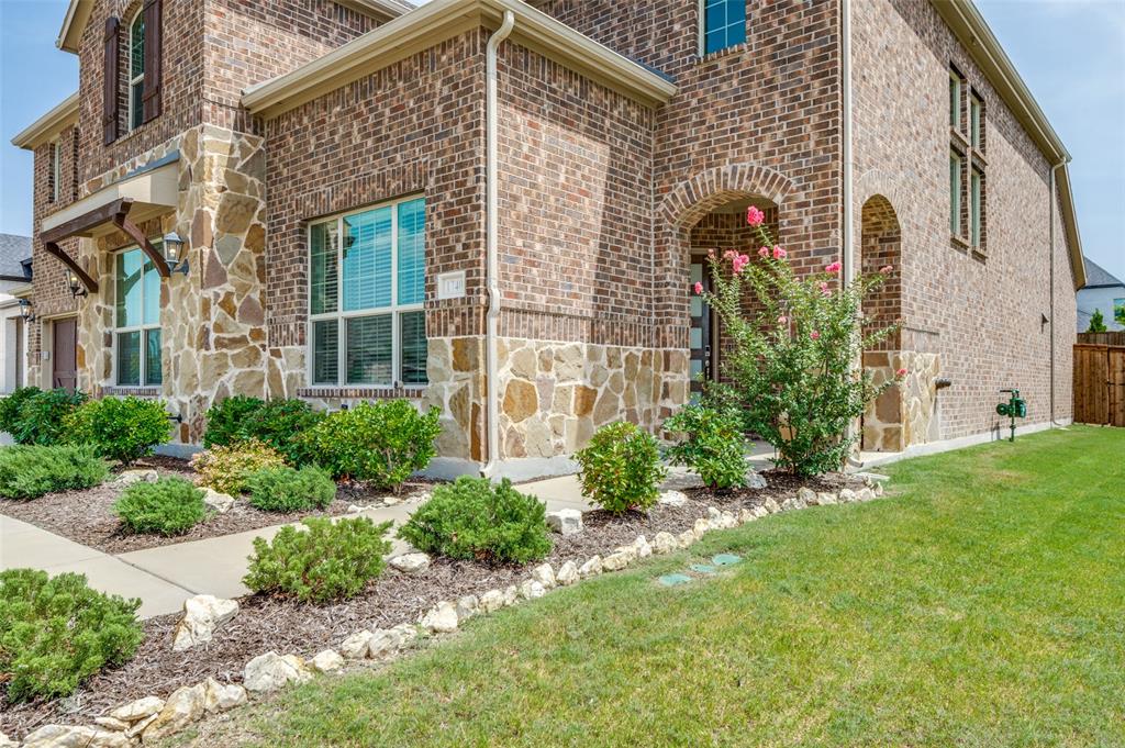 Prosper, Texas, 75078, United States, 5 Bedrooms Bedrooms, ,4 BathroomsBathrooms,Residential,For Sale,1898856