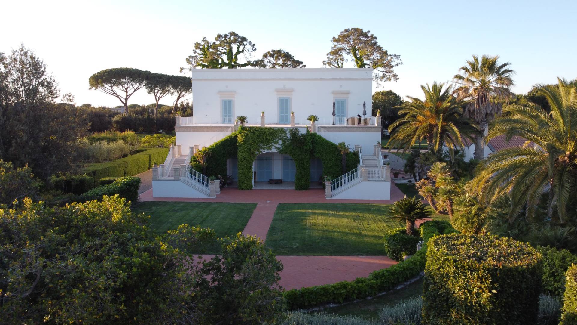 Gioia del Colle, Bari, 70023, IT, 6 Bedrooms Bedrooms, ,9 BathroomsBathrooms,Residential,For Sale,1991978