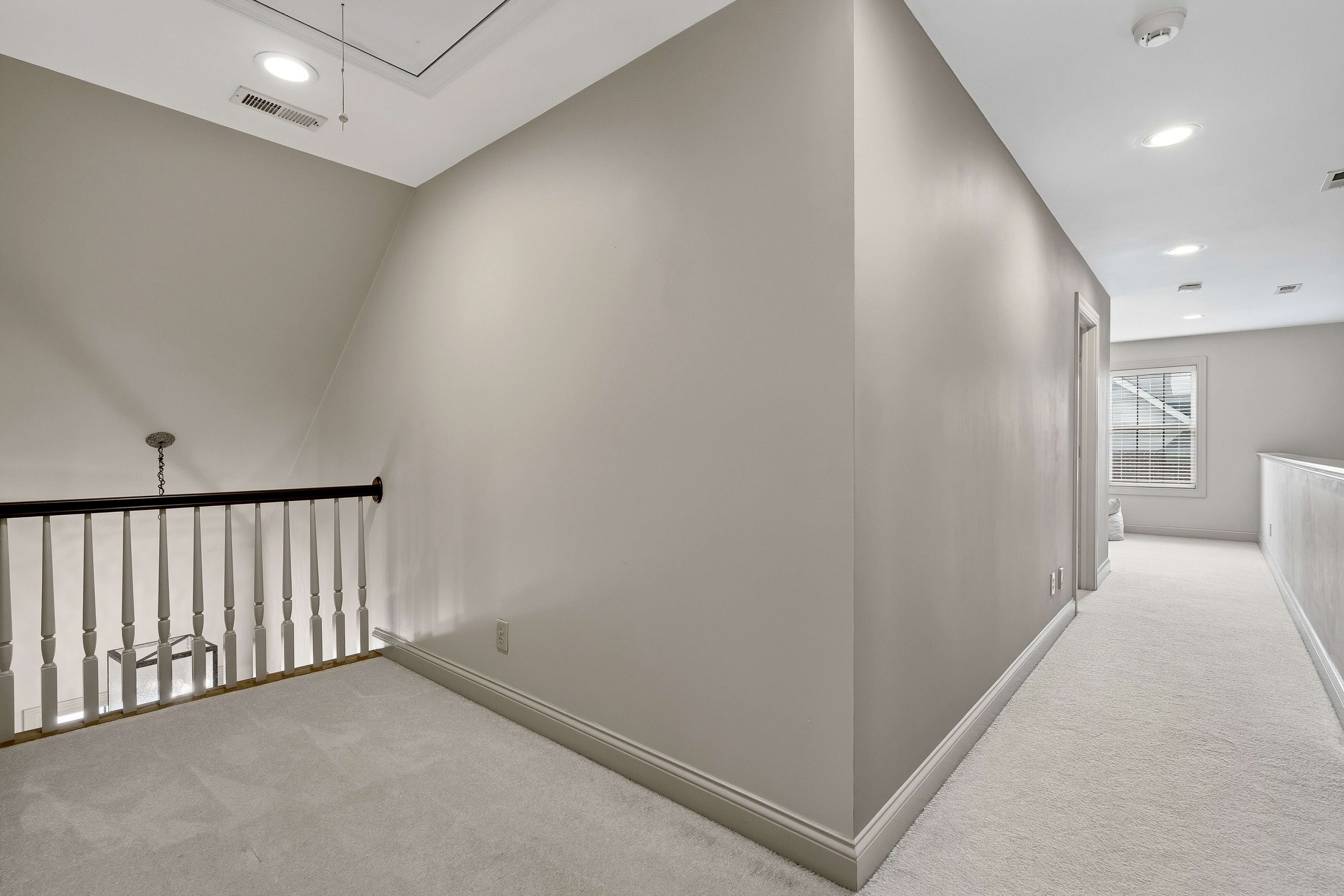  4713 Lyons View Pike, Knoxville, TN 37919 - 物件實景