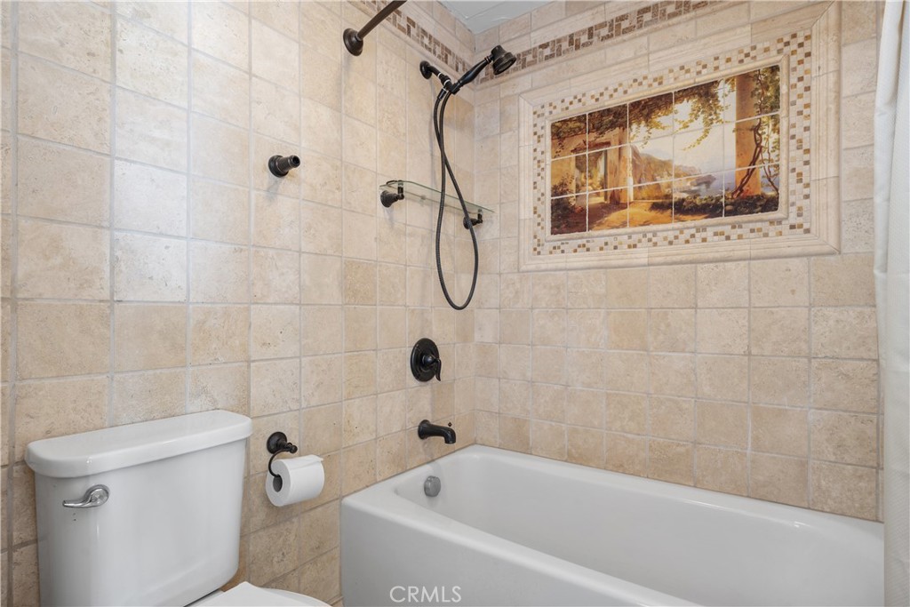 Long Beach, California, 90802, United States, 3 Bedrooms Bedrooms, ,2 BathroomsBathrooms,Residential,For Sale,1989203