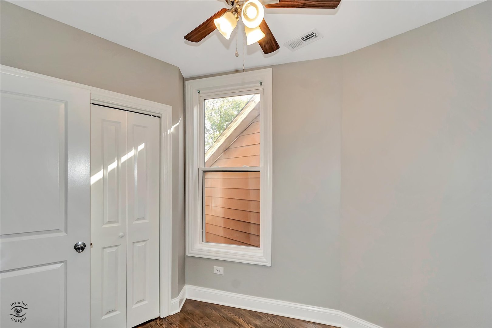 Chicago, Illinois, 60637, United States, 7 Bedrooms Bedrooms, ,3 BathroomsBathrooms,Residential,For Sale,1915108