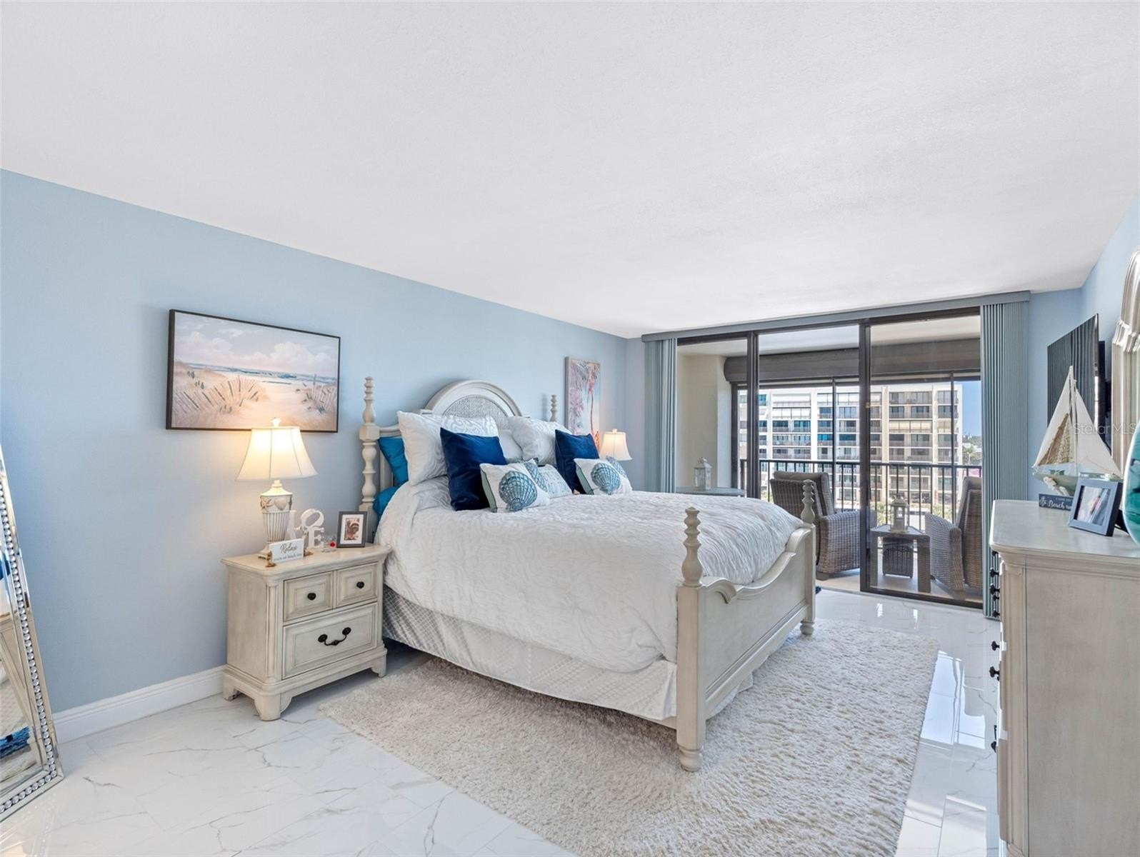 CLEARWATER BEACH, Florida, 33767, United States, 2 Bedrooms Bedrooms, ,2 BathroomsBathrooms,Residential,For Sale,1937556