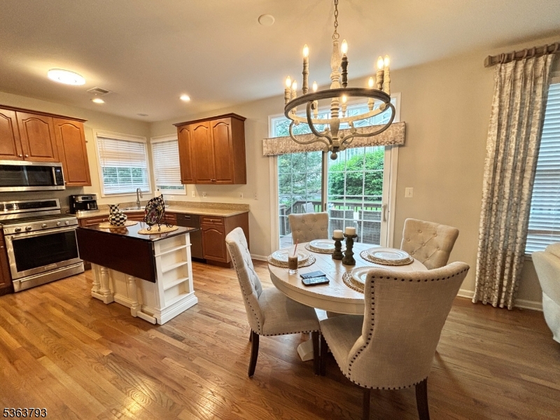 North Haledon Boro, New Jersey, 07508, United States, 4 Bedrooms Bedrooms, ,4 BathroomsBathrooms,Residential,For Sale,1866424