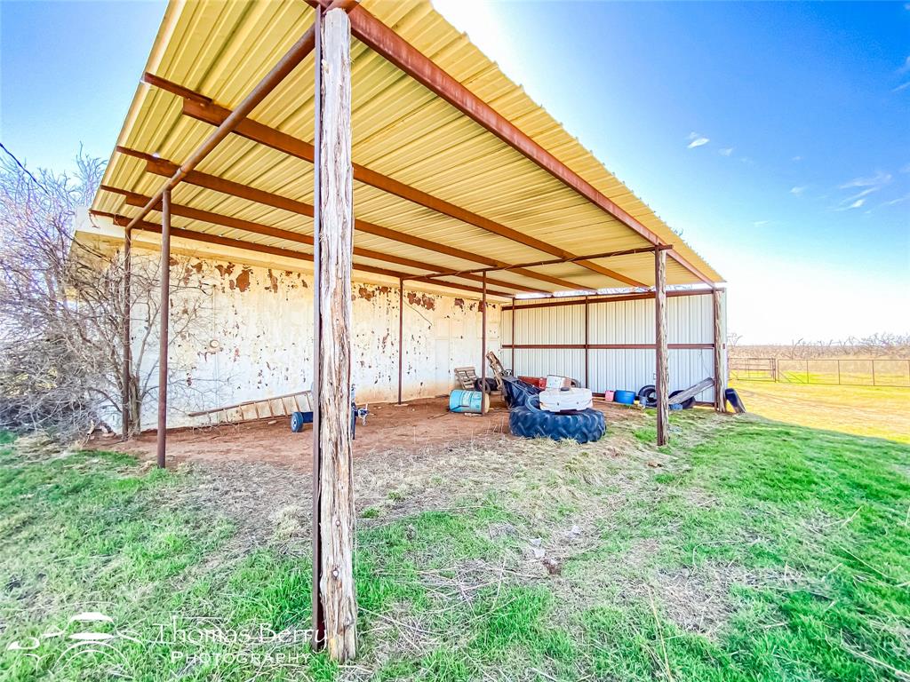 Stamford, Texas, 79553, United States, 3 Bedrooms Bedrooms, ,3 BathroomsBathrooms,Residential,For Sale,1696805