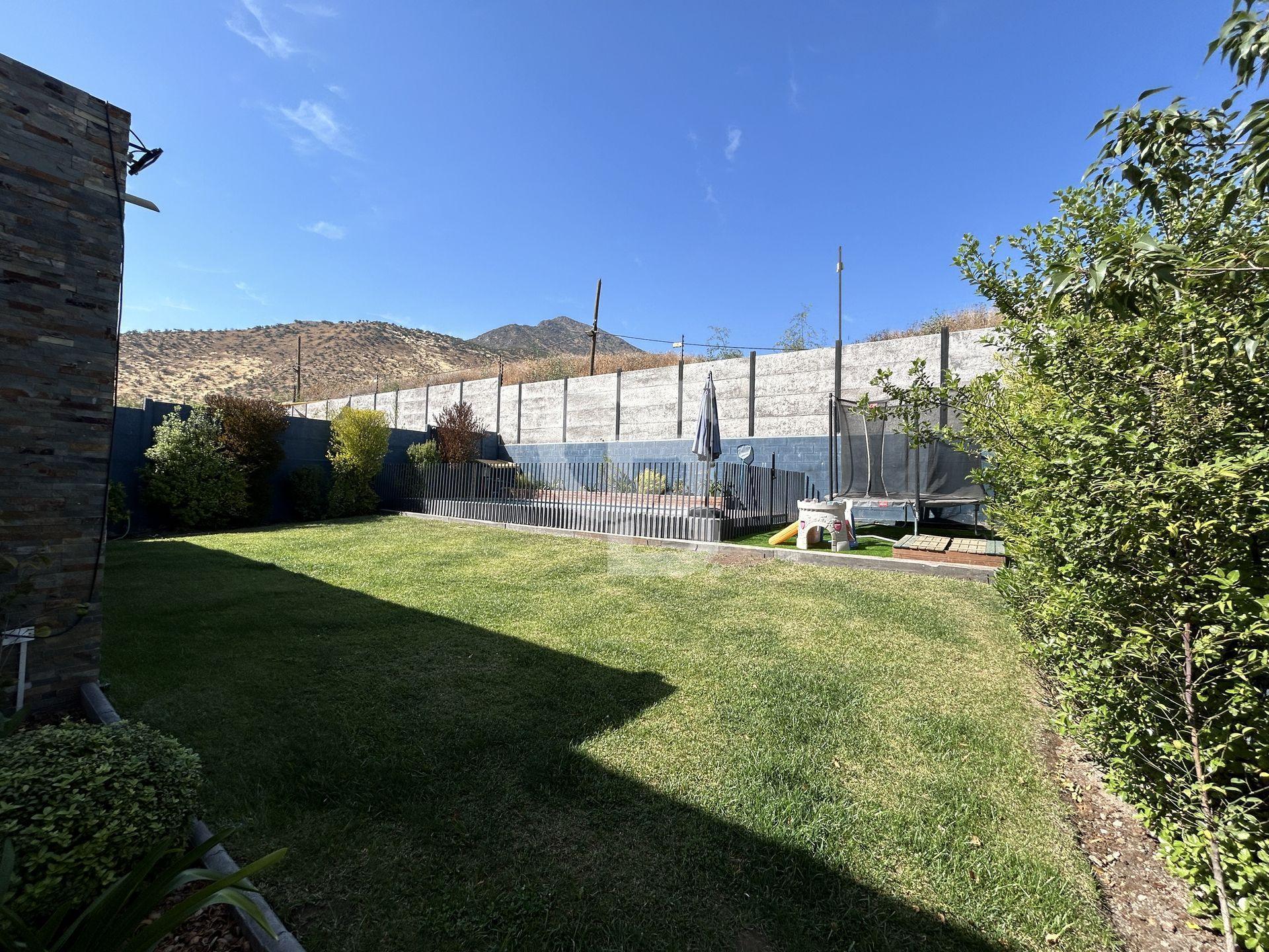 Colina, Chile, 4 Bedrooms Bedrooms, ,3 BathroomsBathrooms,Residential,For Sale,1986265