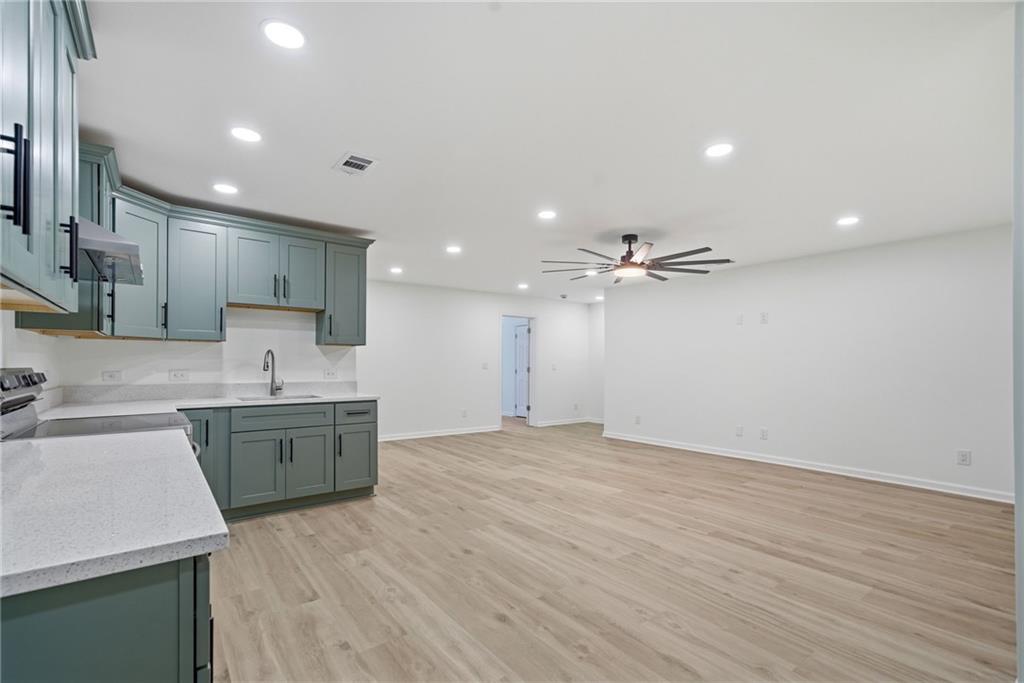 Cumming, Georgia, 30028, United States, 6 Bedrooms Bedrooms, ,6 BathroomsBathrooms,Residential,For Sale,2034484