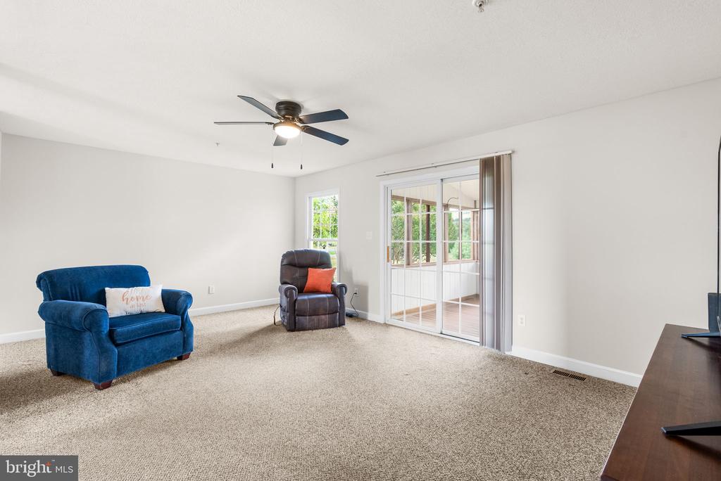Frederick, Maryland, 21703, United States, 3 Bedrooms Bedrooms, ,3 BathroomsBathrooms,Residential,For Sale,1935163