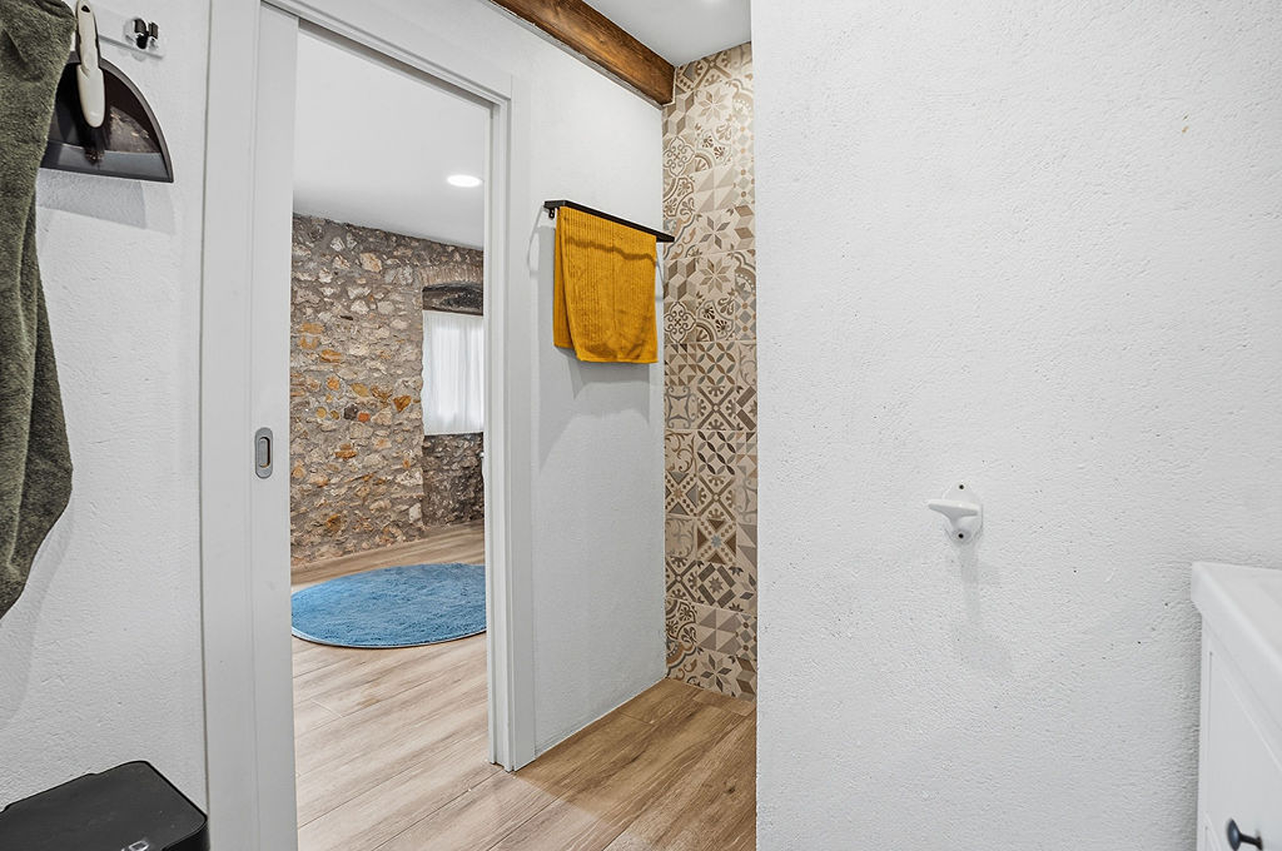  Charming 19th century stone house in the heart of L