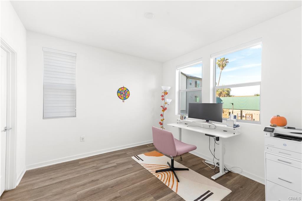 Compton, California, 90221, United States, 9 Bedrooms Bedrooms, ,Residential,For Sale,1982373