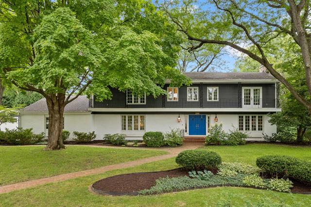 Janesville, Wisconsin, 53545, United States, 4 Bedrooms Bedrooms, ,5 BathroomsBathrooms,Residential,For Sale,1927224