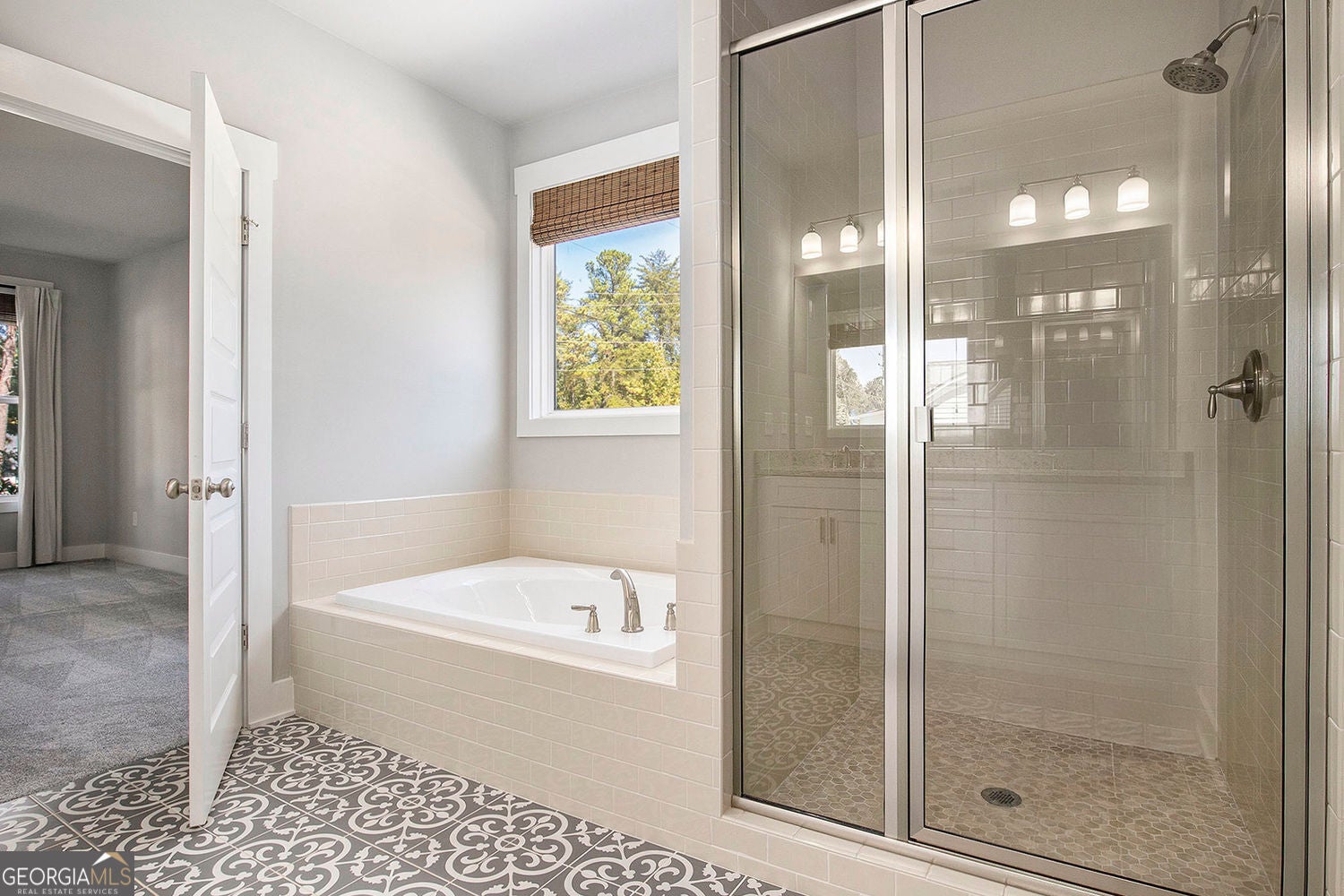 Gainesville, Georgia, 30506, United States, 3 Bedrooms Bedrooms, ,4 BathroomsBathrooms,Residential,For Sale,1965754