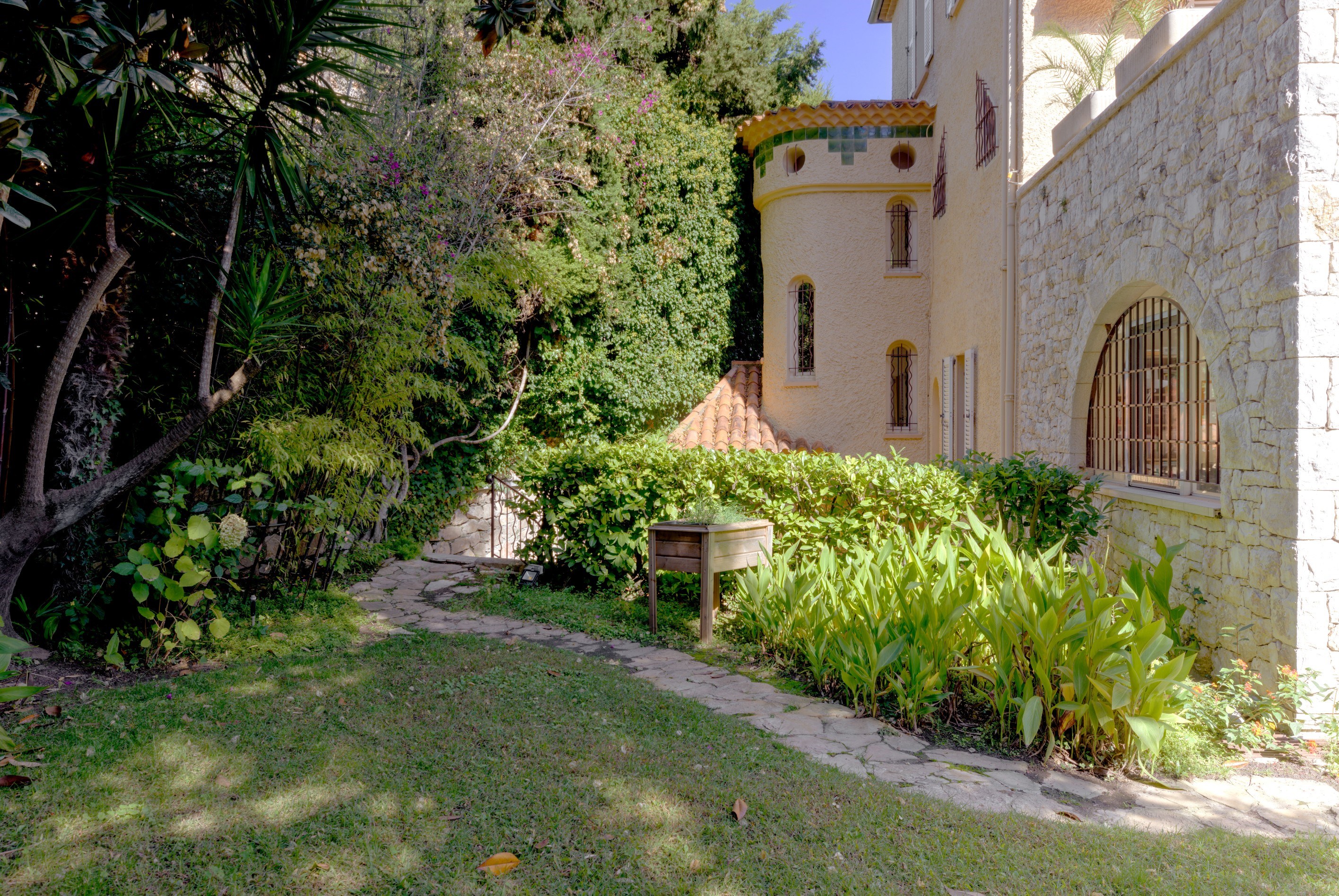  Magnificent property near the authentic and charming village of Le Cannet - 物件實景