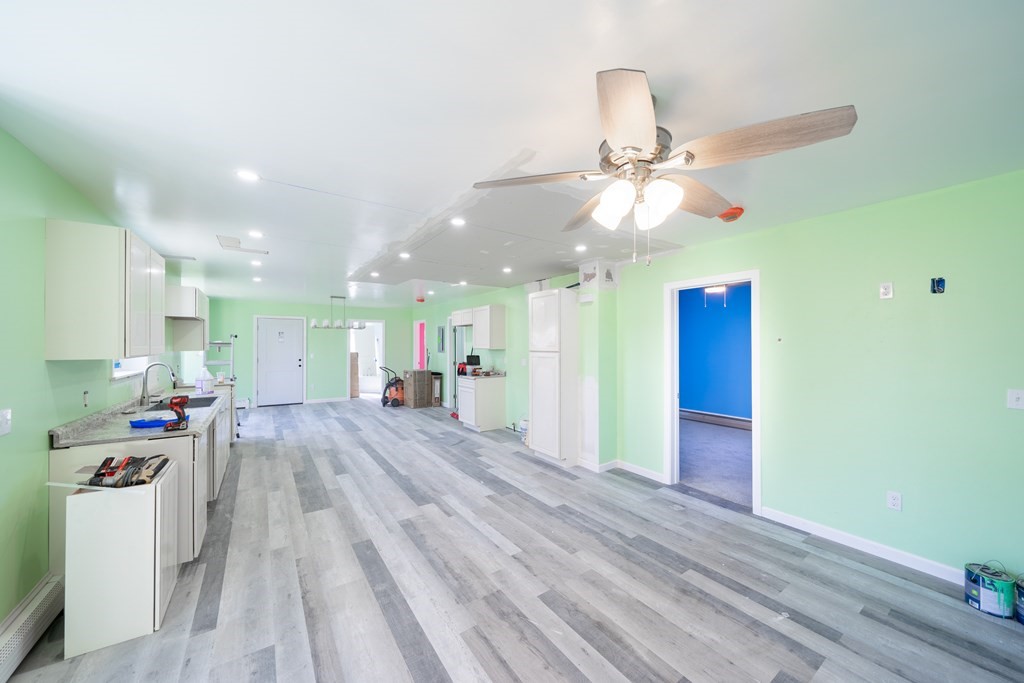 Fall River, Massachusetts, 02723, United States, 10 Bedrooms Bedrooms, ,3 BathroomsBathrooms,Residential,For Sale,1923433