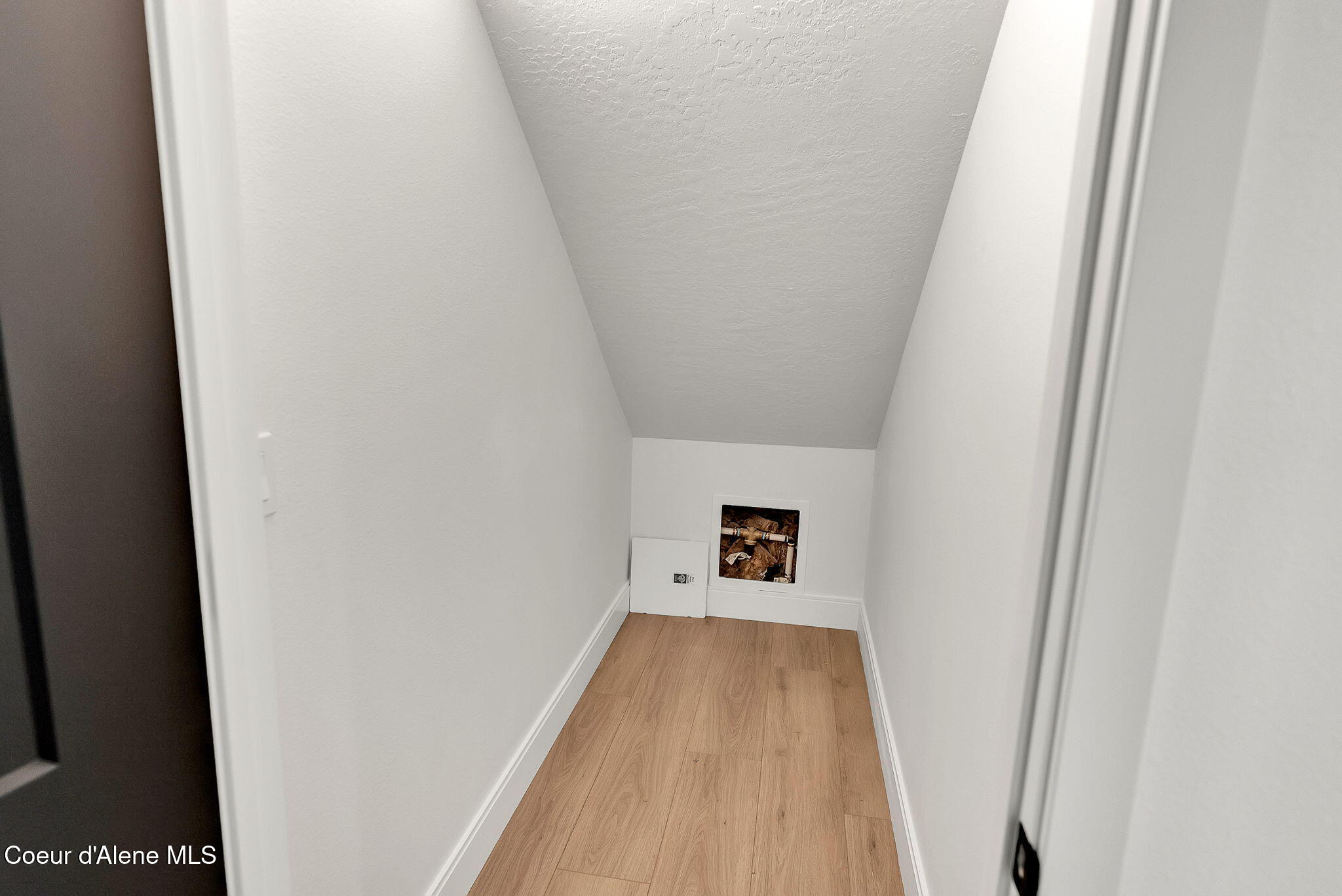 Rathdrum, Idaho, 83858, United States, 3 Bedrooms Bedrooms, ,Residential,For Sale,1999026