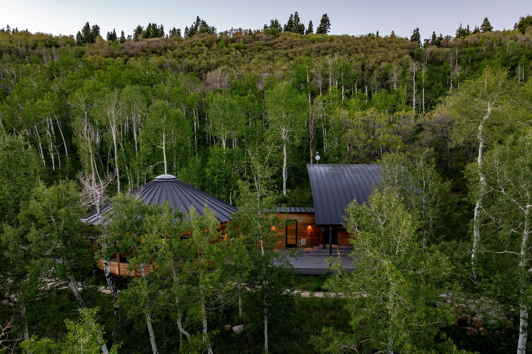  One of a Kind Mountain Retreat on Nearly 12 Acres with Panoramic Ski Resort View - 物件實景