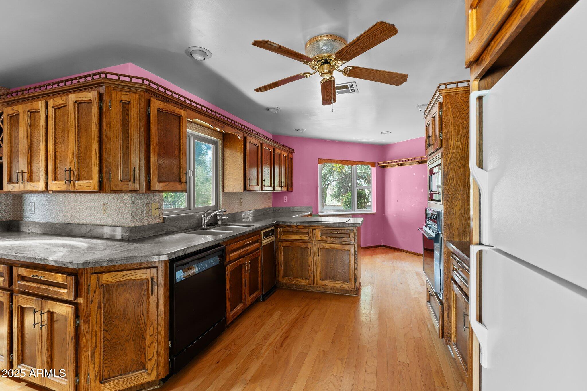 Wickenburg, Arizona, 85390, United States, 4 Bedrooms Bedrooms, ,3 BathroomsBathrooms,Residential,For Sale,1973921