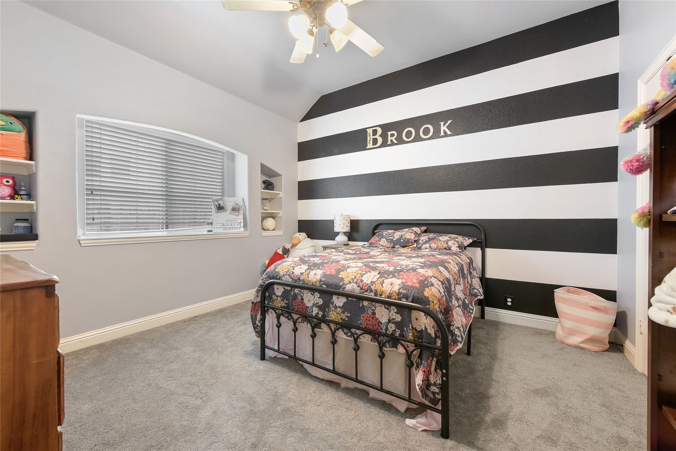 Burleson, Texas, 76028, United States, 4 Bedrooms Bedrooms, ,4 BathroomsBathrooms,Residential,For Sale,1874251