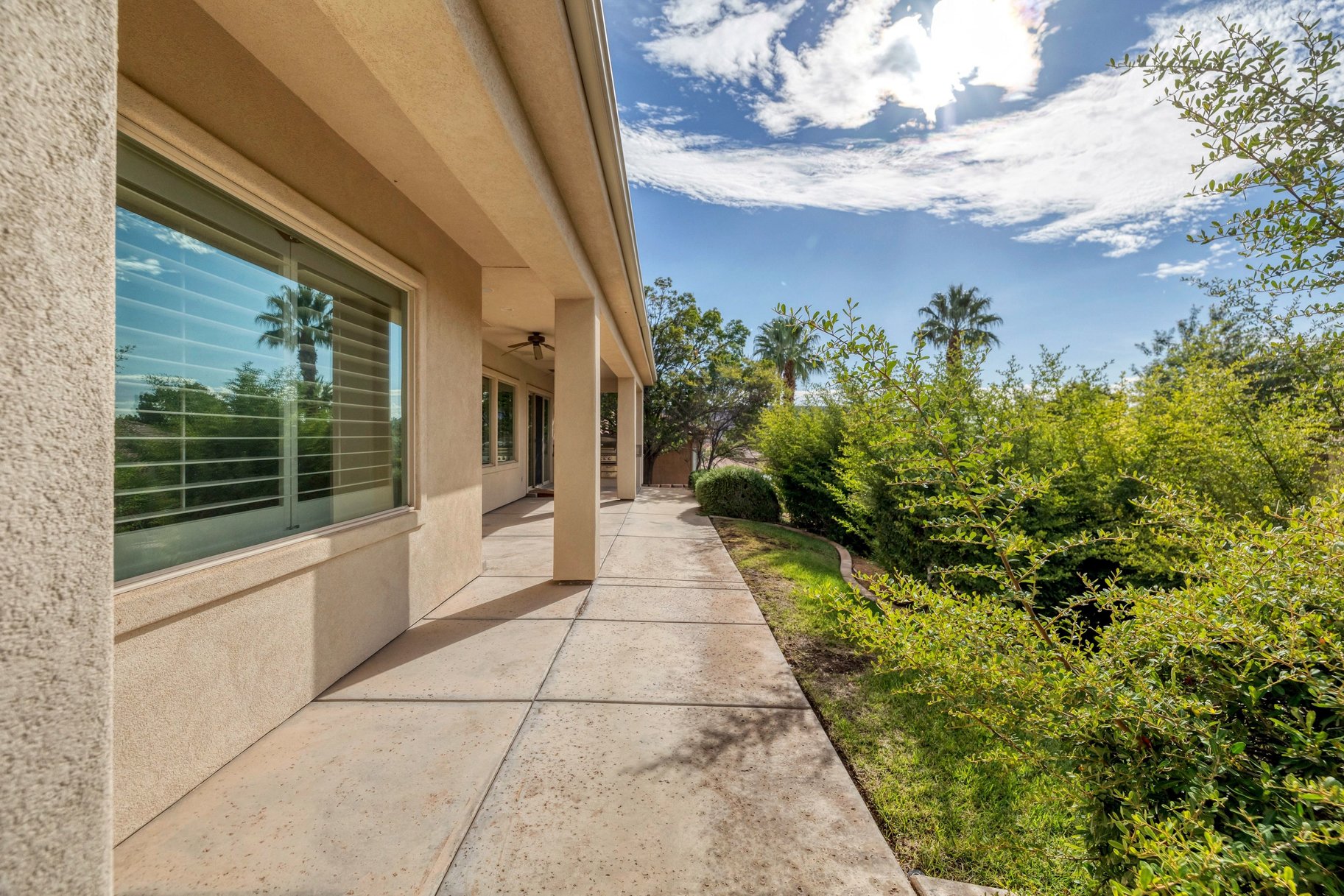  Golf Community Home with Exceptional Indoor-Outdoor Living - 物件實景