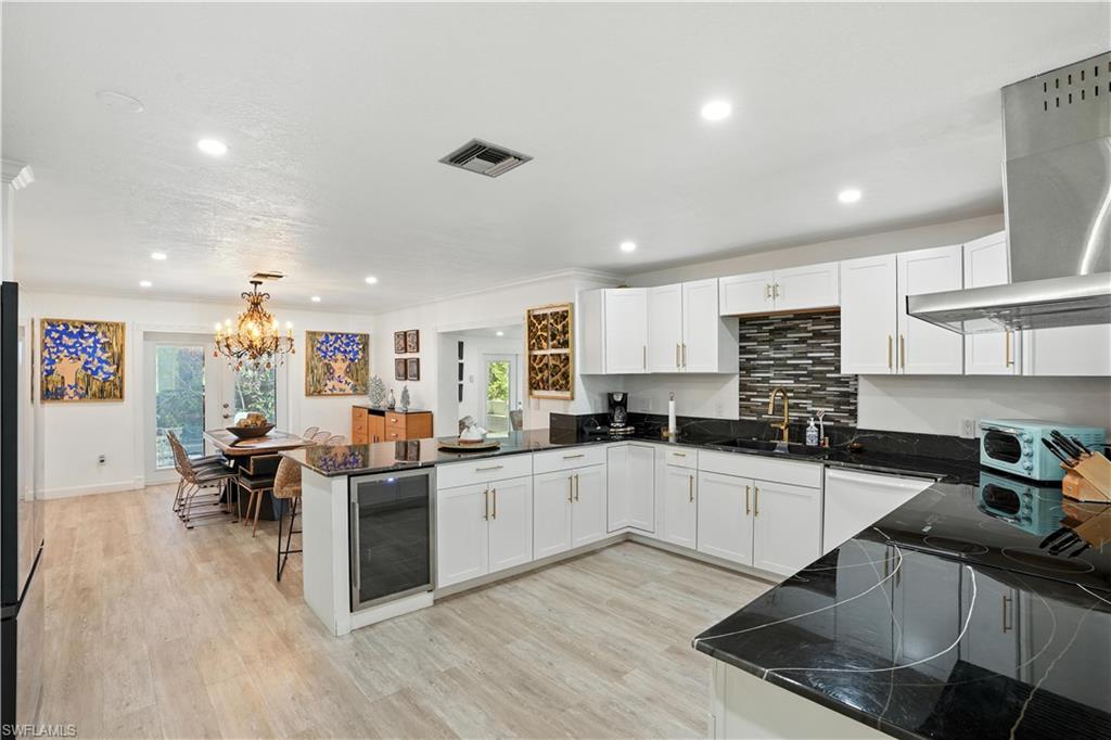 Naples, Florida, 34105, United States, 3 Bedrooms Bedrooms, ,2 BathroomsBathrooms,Residential,For Sale,1898311