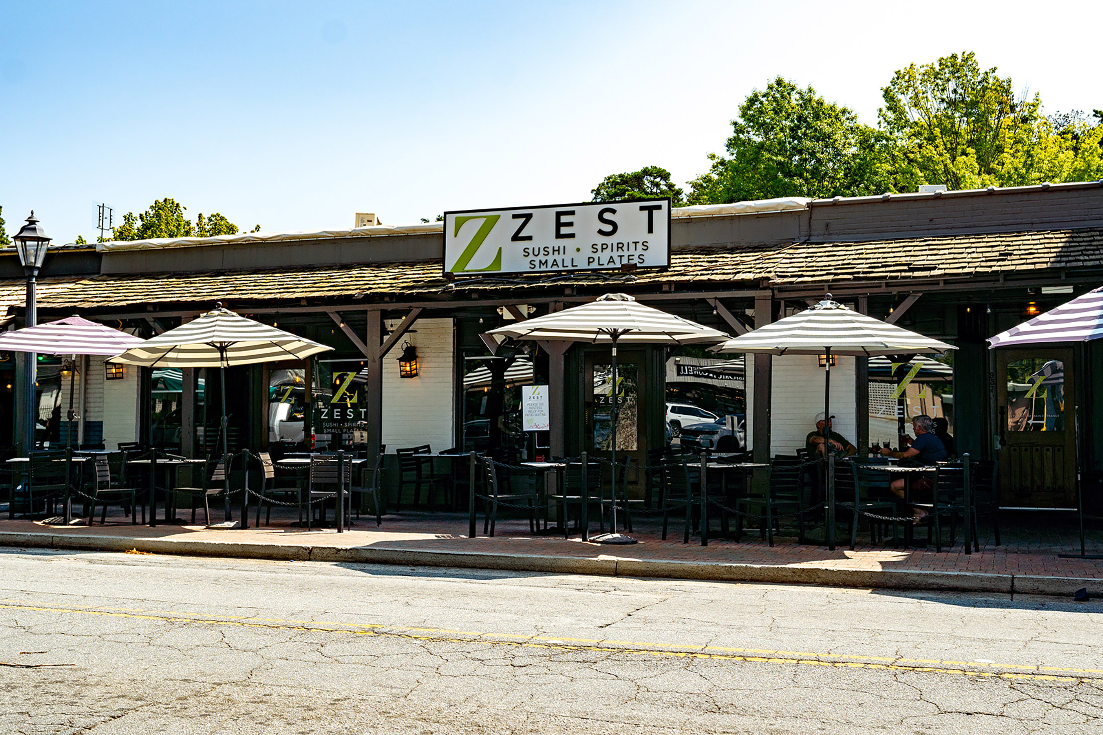  Introducing Another Sophisticated and Well-Crafted Home - 物件實景