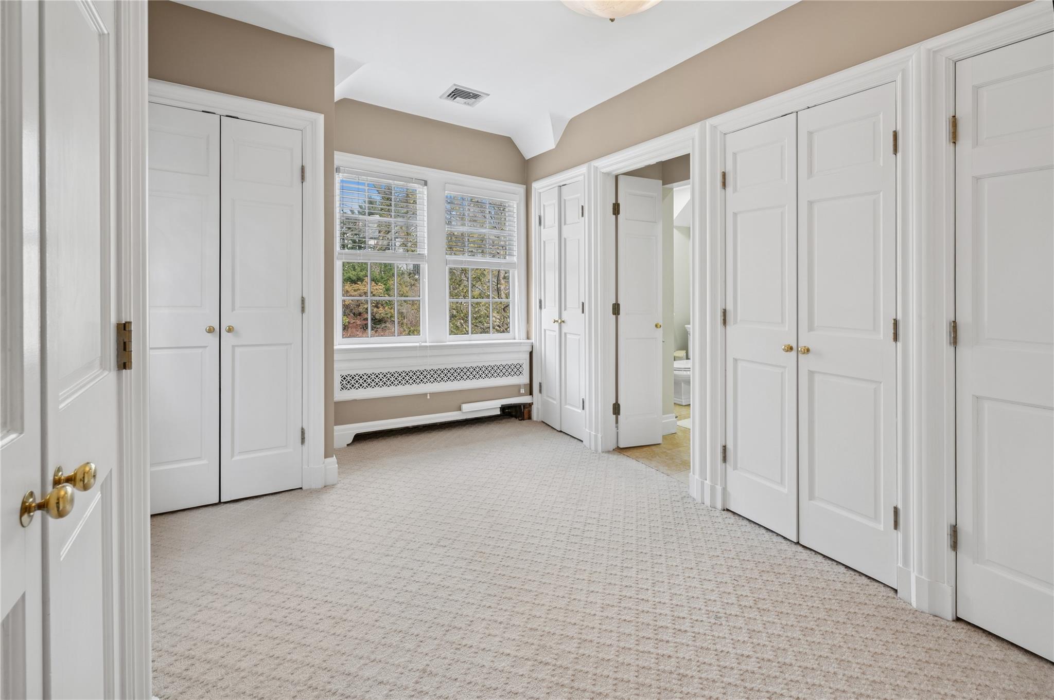 Bronxville, New York, 10708, United States, 5 Bedrooms Bedrooms, ,6 BathroomsBathrooms,Residential,For Sale,1732022