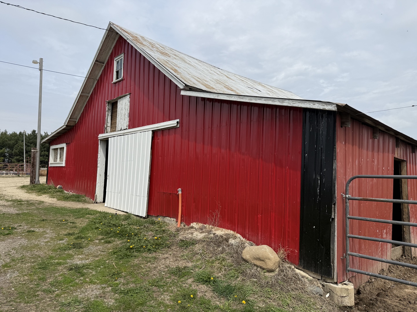 Belvidere, Illinois, 61008, United States, 3 Bedrooms Bedrooms, ,3 BathroomsBathrooms,Residential,For Sale,1795065