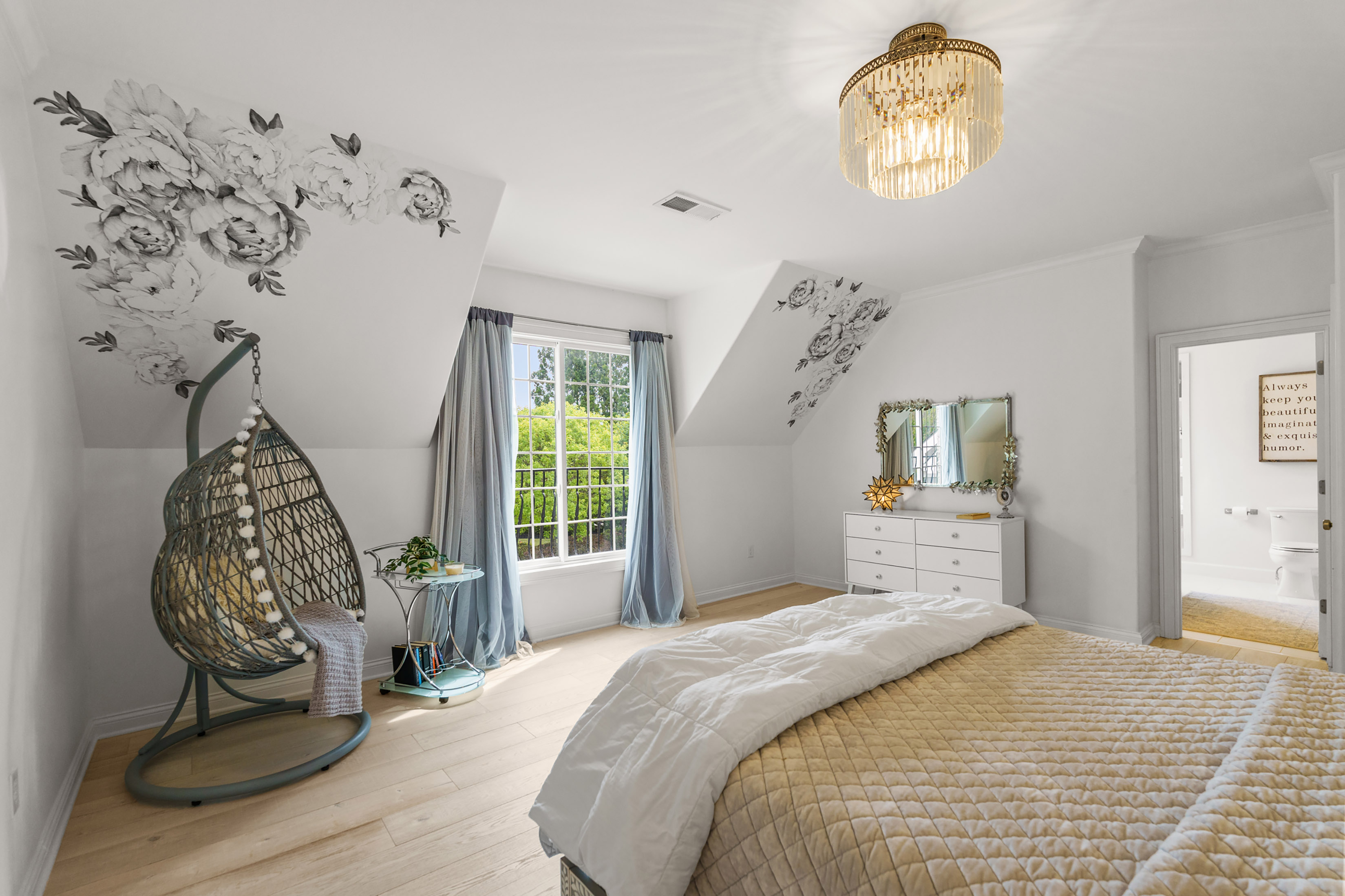  Experience Elevated Living in this Exceptional Estate-Style Residence - 物件實景