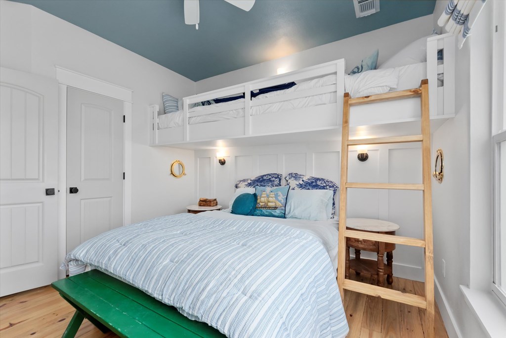 Gilchrist, Texas, 77617, United States, 3 Bedrooms Bedrooms, ,3 BathroomsBathrooms,Residential,For Sale,1978156