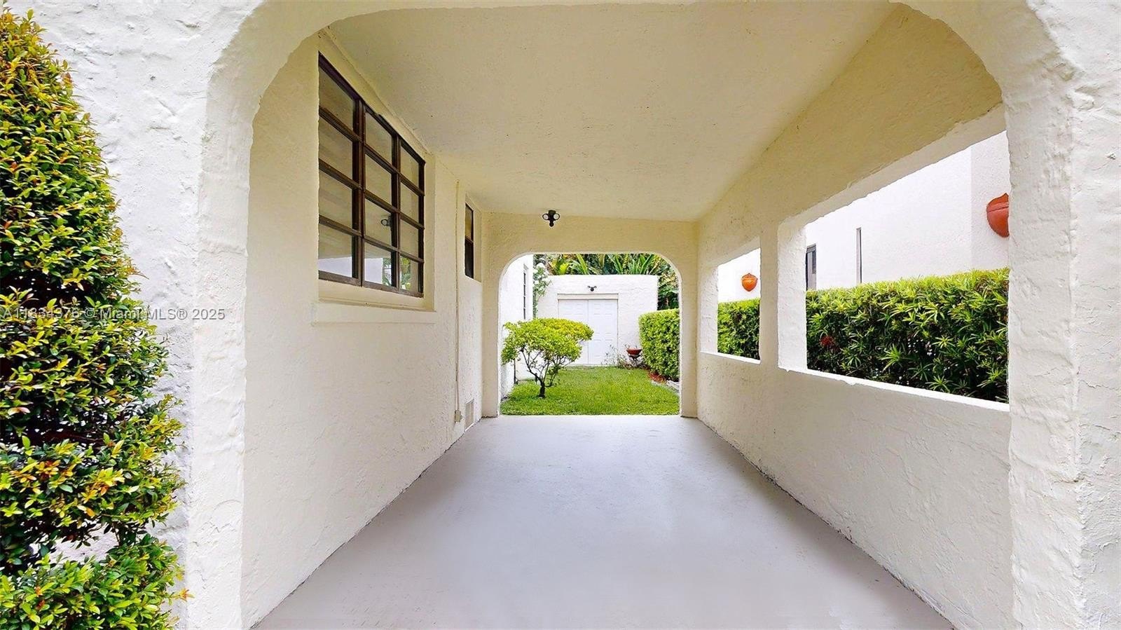 Coral Gables, Florida, 33134, United States, 2 Bedrooms Bedrooms, ,2 BathroomsBathrooms,Residential,For Sale,1989880